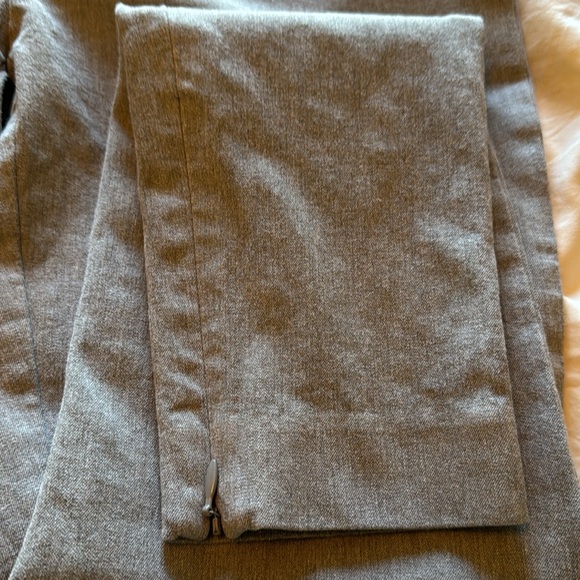 Ann Taylor Medium Grey Pants size 4. Cotton/Rayon/Spandex blend. - Picture 5 of 12